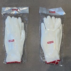 Supreme Rubberized Gloves (FW20) x2